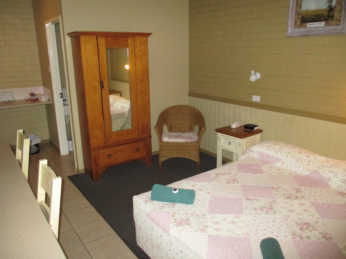 Barcaldine Country Motor Inn Zewnętrze zdjęcie