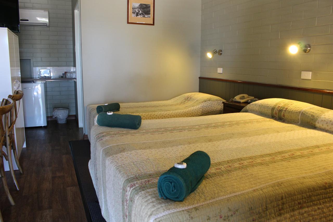 Barcaldine Country Motor Inn Zewnętrze zdjęcie