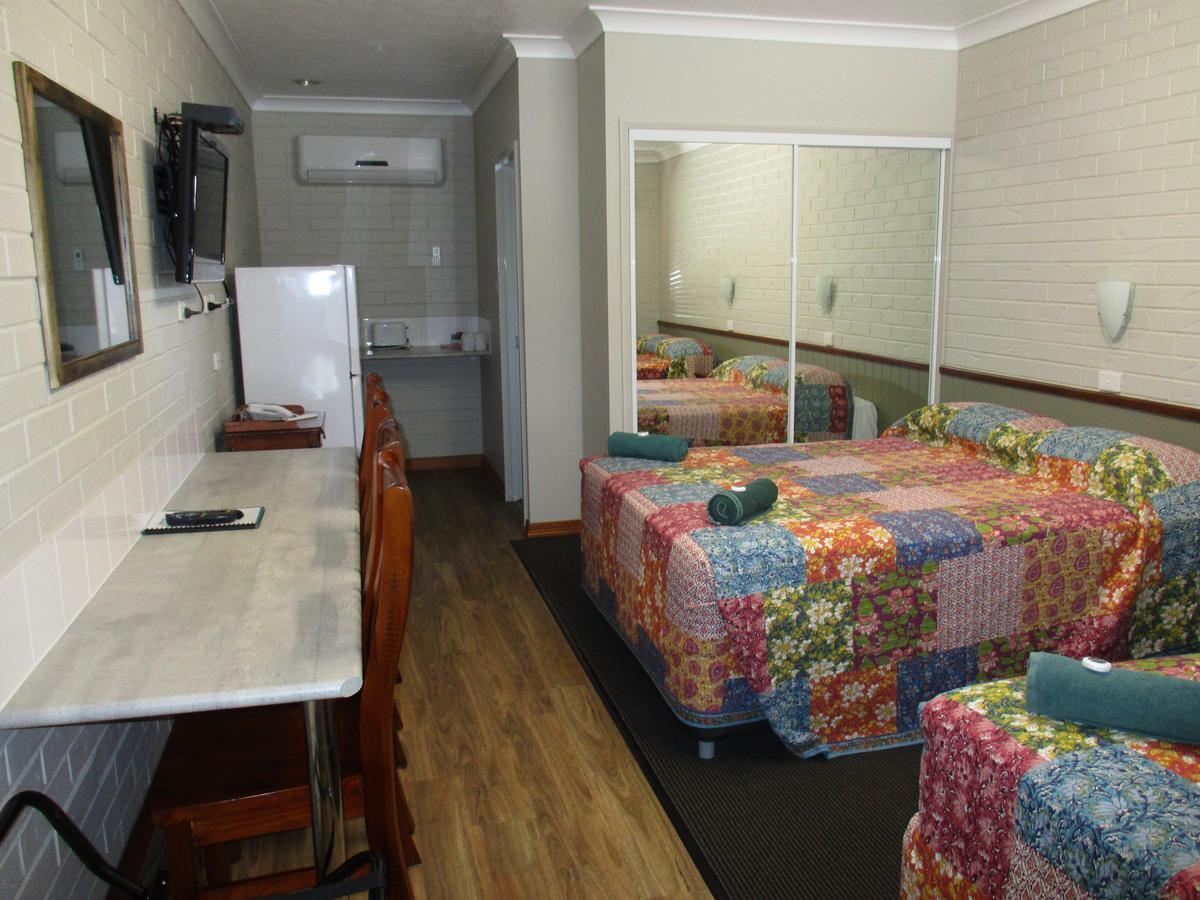 Barcaldine Country Motor Inn Zewnętrze zdjęcie