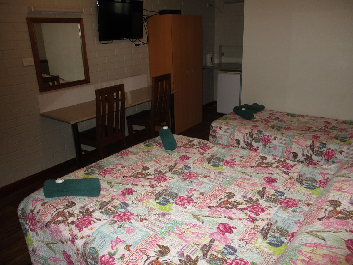 Barcaldine Country Motor Inn Zewnętrze zdjęcie