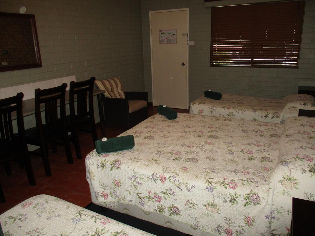 Barcaldine Country Motor Inn Zewnętrze zdjęcie