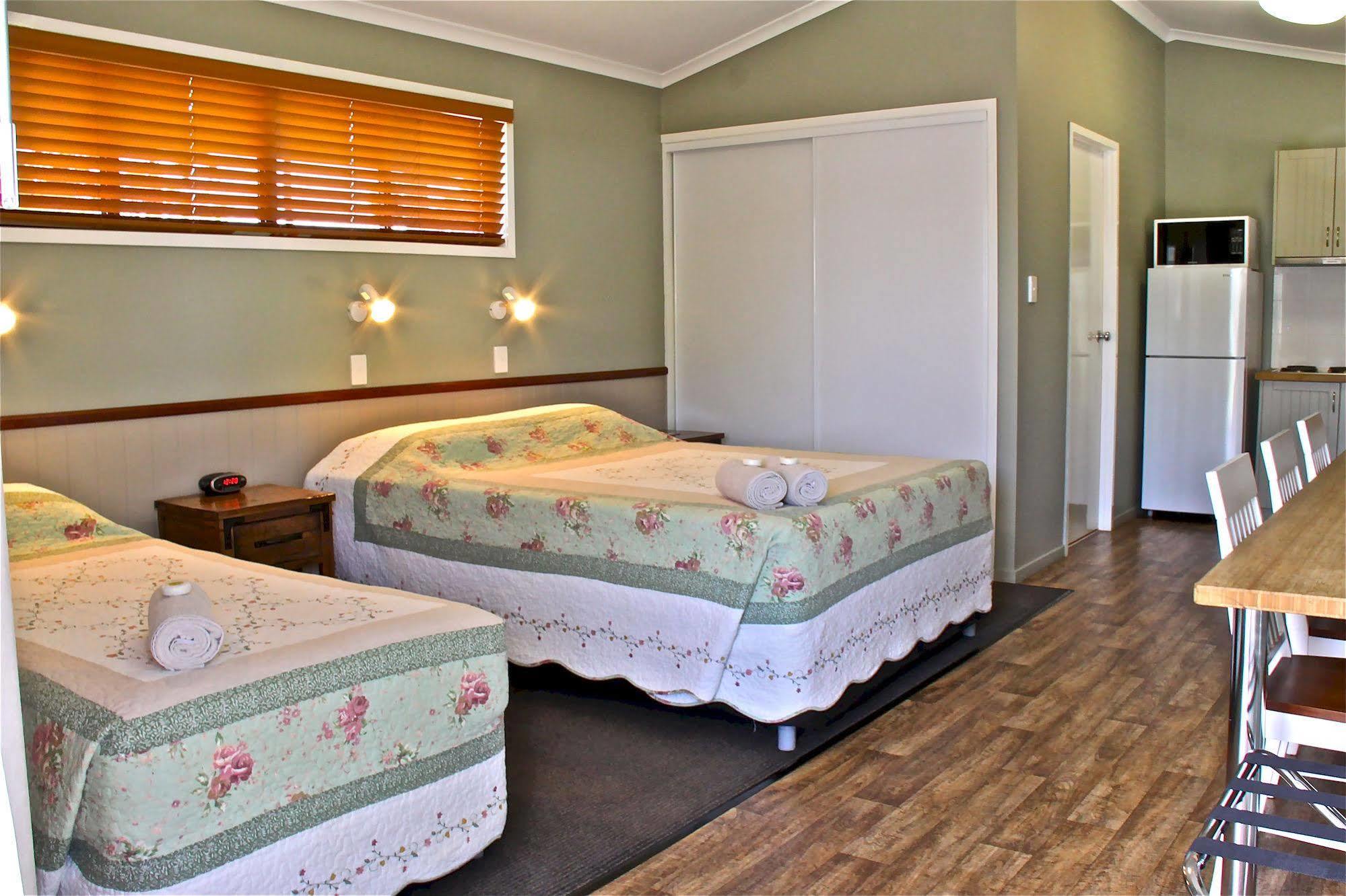 Barcaldine Country Motor Inn Zewnętrze zdjęcie